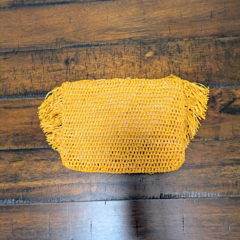 Mar Y Sol mini clutch sunflower yellow crochet raffia with fringe detailing - Picture 2 of 5